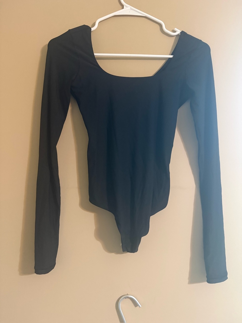 AERIE SMOOTHEZ Black Long-Sleeve Scoop Neck Bodysuit - Women SMALL NWOT